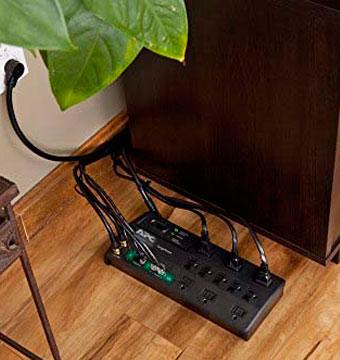 Review of APC P11U2 11-Outlet Surge Protector