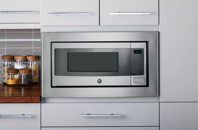 Comparison of Built-In Microwaves