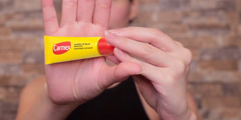 Review of CARMEX Classic Squeezable Medicated Lip Balm