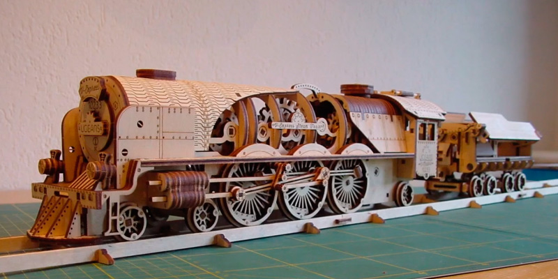 Review of UGEARS Mechanical Model V-Express Steam Train with Tender