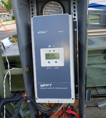 EPEVER 60 Amp MPPT Charge Controller with LCD Display - Bestadvisor