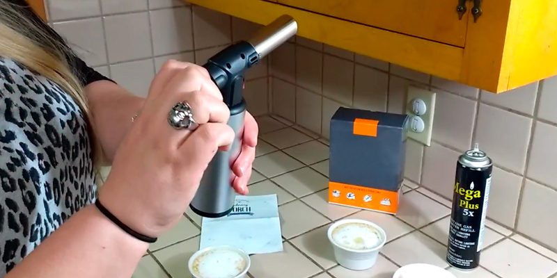 Review of Jo Chef Adjustable Flame Kitchen Blow Torch
