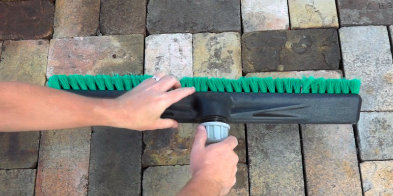 Review of O-Cedar Maxi-Lok (124954) Multi-Surface Push Broom