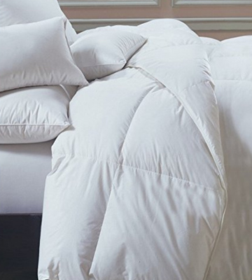 Review of Superior COMFORTER KG Solid White Down Alternative Comforter