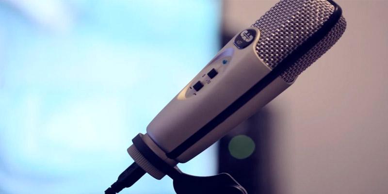 CAD U37 USB Studio Condenser Recording Microphone in the use