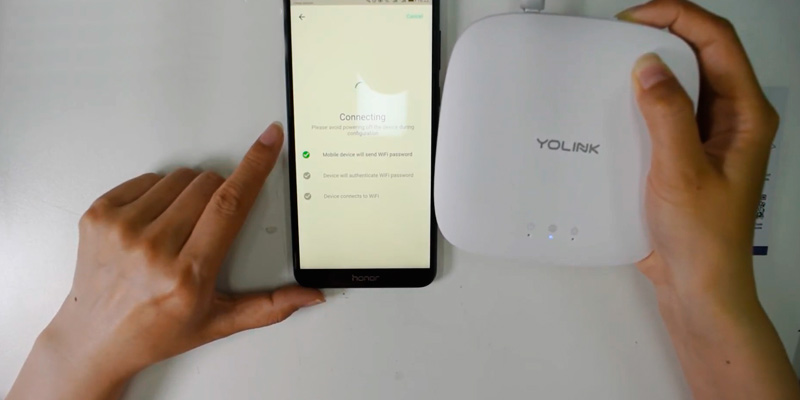 YoLink (YS7903-UC) Wi-Fi Smart Leak Sensors (4-Pack, Hub Included) in the use - Bestadvisor