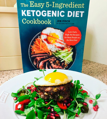 Review of Jen Fisch The Easy 5-Ingredient Ketogenic Diet Cookbook: Low-Carb, High-Fat Recipes for Busy People