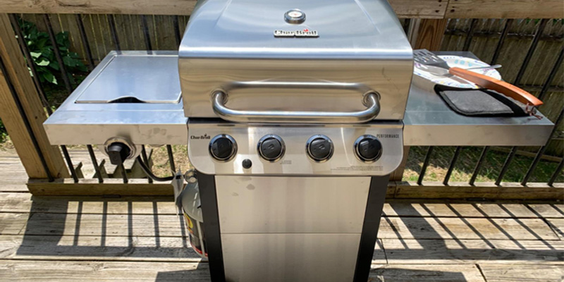 Review of Char-Broil 463377319 Liquid Propane Gas Grill