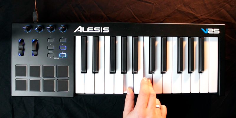 Review of Alesis V25 MIDI Keyboard Controller