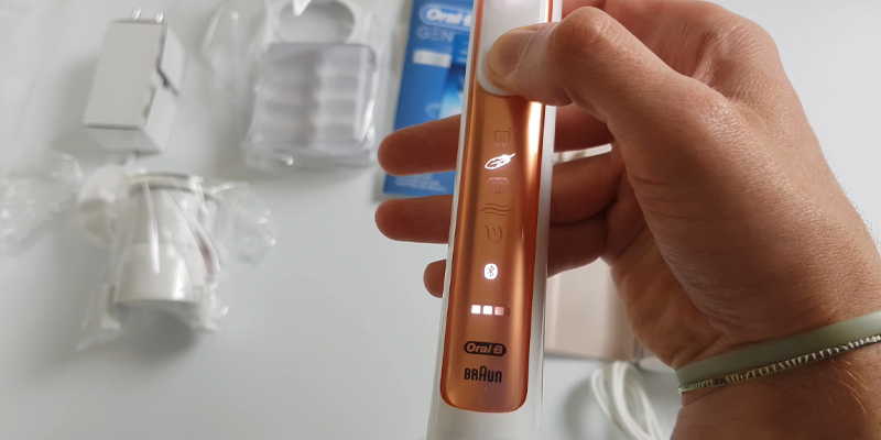 Review of Oral-B Genius 8000 Electric Toothbrush with Bluetooth