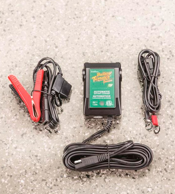 Review of Battery Tender Junior 6V Fully Automatic 6V Automotive Battery Charger for Cars