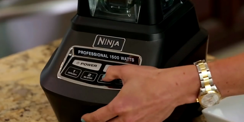 Ninja BL770 Ninja Mega Kitchen System in the use - Bestadvisor