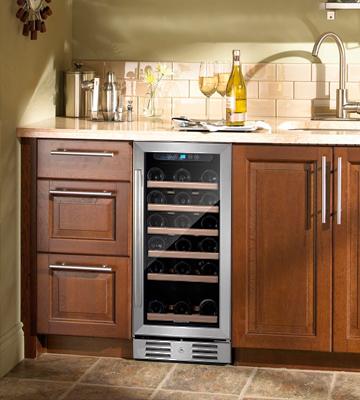 Review of Kalamera KRC-30SZB-TGD Wine Refrigerator Cooler