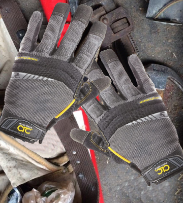 Review of Custom Leathercraft 125L Handyman Flex Grip Work Gloves