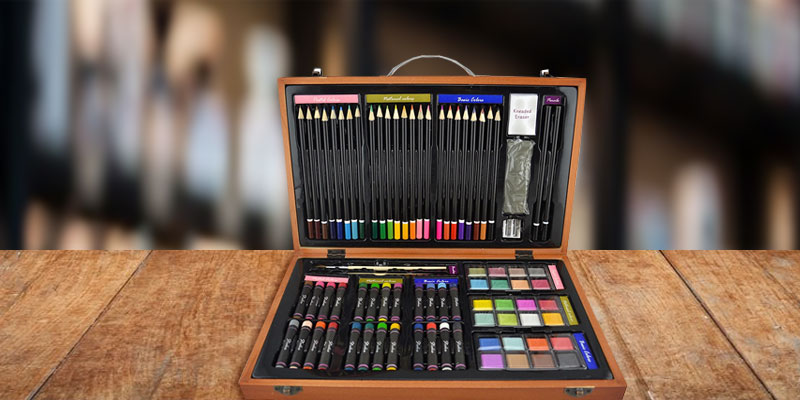 Detailed review of Darice Deluxe Art Set