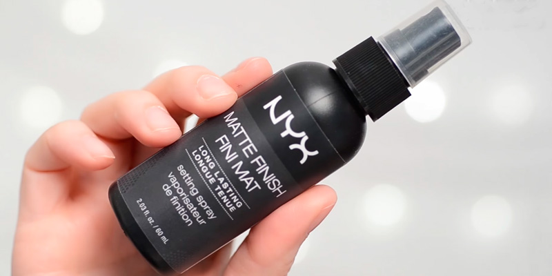 Review of NYX Professional Makeup Makeup Setting Spray Matte Finish