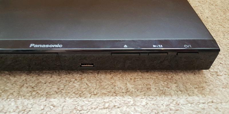 Review of Panasonic S700 DVD Player (HDMI, 1080p Upscale, USB)