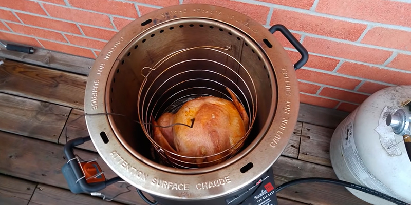 Char-Broil Big Easy Oil-less Liquid Propane Turkey Fryer in the use