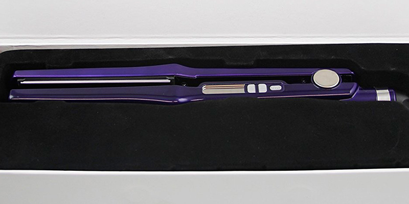 Review of HerStyler Digital Titanium Violet Flat Iron