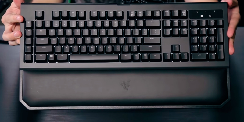 Review of Razer BlackWidow Chroma V2 RGB Mechanical Gaming Keyboard