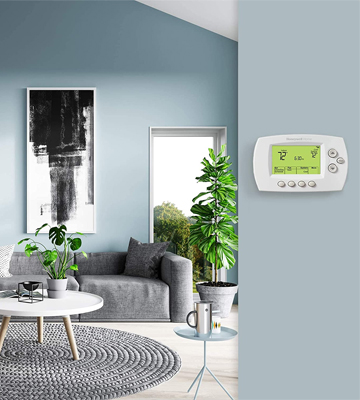 Review of Honeywell Home RTH6580WF Wi-Fi 7-Day Programmable Thermostat