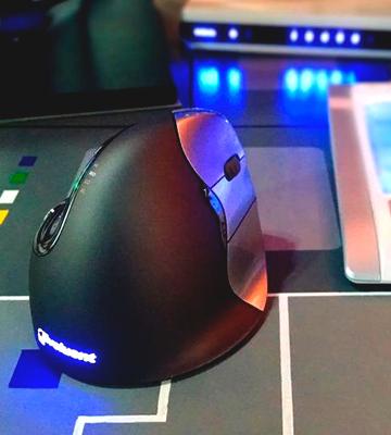 Review of Evoluent VM4R Ergonomic Mouse with Wired USB Connection