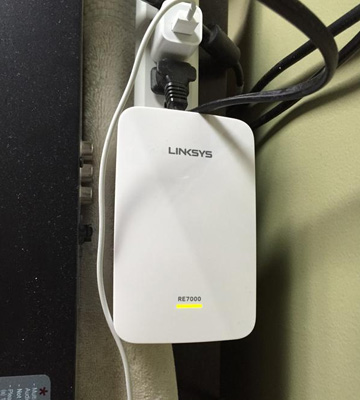 Review of Linksys (RE7000) AC1900 Gigabit Wi-Fi Extender / Booster / Repeater (MU-MIMO)