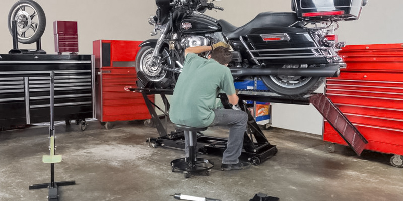 Review of Rage Powersports BW-SK-E Motorcycle Lift Table with Accessorizes