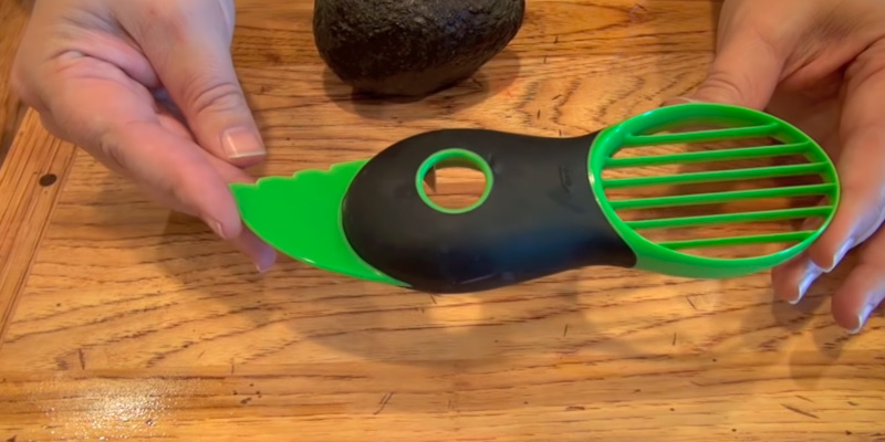 Review of OXO Good Grips 3-in-1 Avocado Slicer