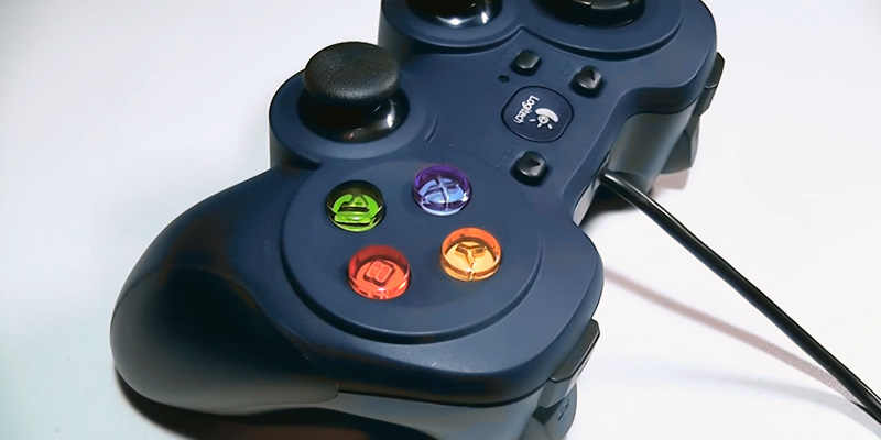 Logitech F310 Gamepad in the use - Bestadvisor