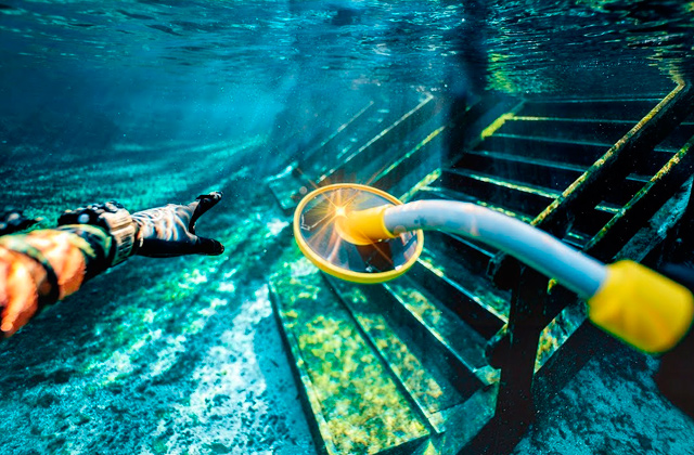 Comparison of Underwater Metal Detectors
