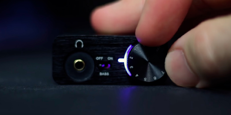 Review of Fiio E10K USB DAC and Headphone Amplifier (Black)