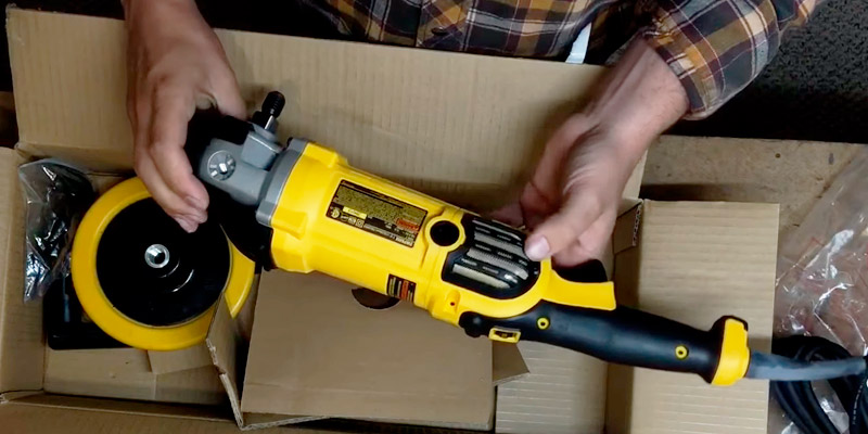 Detailed review of DEWALT (DWP849X) Variable Speed Polisher with Soft Start