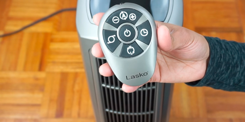 Lasko 755320 Ceramic Space Heater in the use