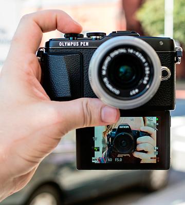 Review of Olympus E-PL7 16MP Mirrorless Digital Camera
