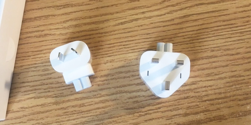 Detailed review of Apple World Travel Adapter Kit