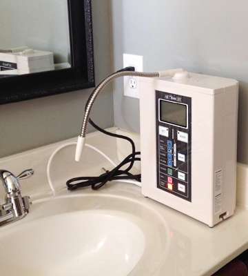 Review of Air Water Life Deluxe 7 Plate Alkaline Water Machine