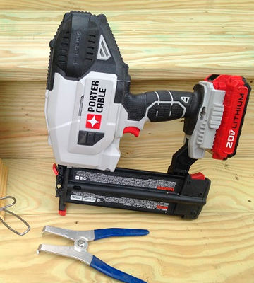 Review of PORTER-CABLE PCC790B Multi Functional Brad Nailer
