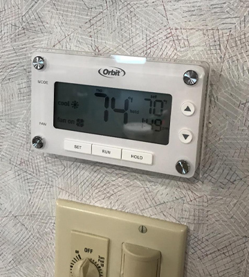 Review of Orbit 83521 Clear Comfort Programmable Thermostat