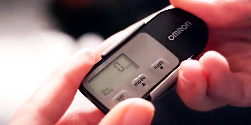 Review of Omron HJ-321 Optimized Pedometer