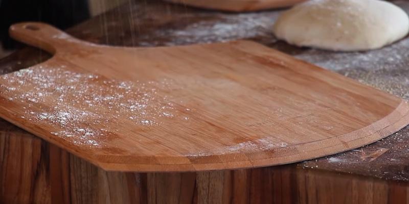 Review of Heritage Acacia Wood Pizza Peel