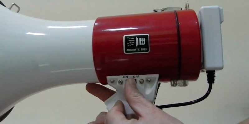 Review of Pyle PMP58U Megaphone Speaker PA Bullhorn - with Built-in Siren