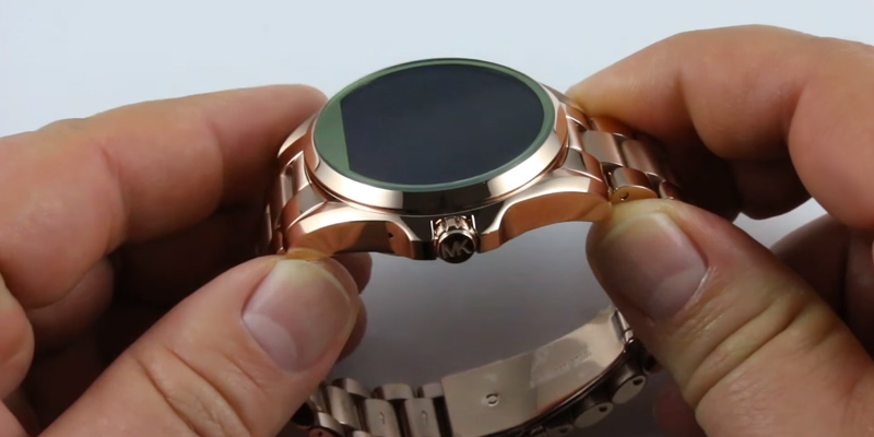 Review of Michael Kors MKT5004 Rose Goldtone Bradshaw Touchscreen Smartwatch