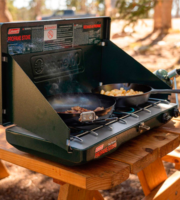 Review of Coleman Classic Propane Stove Portable Propane Gas Classic Camp Stove with 2 Burners