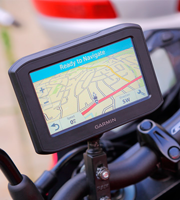 Review of Garmin Zumo 396LMT-S Motorcycle GPS Navigator Bundle