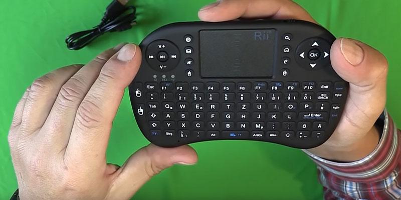 Review of Rii i8+ Mini Wireless Keyboard with Touchpad Mouse