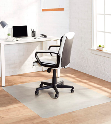 Review of AmazonBasics 47 x 59 Vinyl Chair Mat Protector for Hard Floors