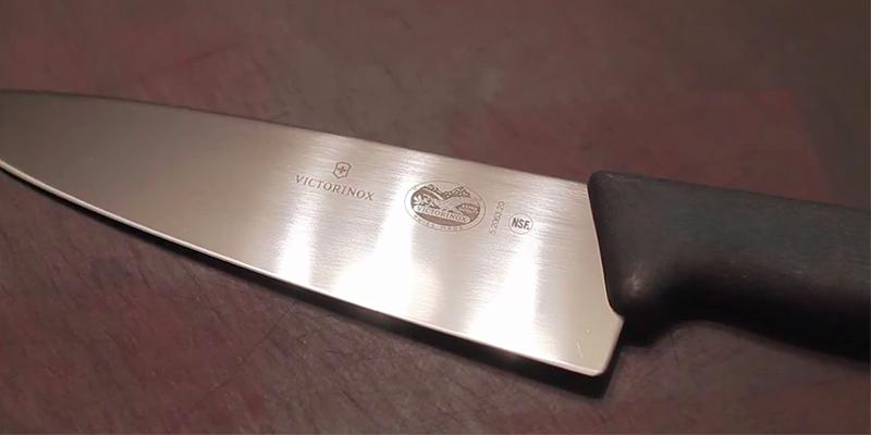 Victorinox Fibrox Pro 5.2063.20 Chef's Knife in the use
