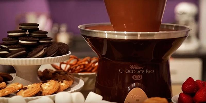 Review of Wilton 2104-9008 Chocolate Fountain