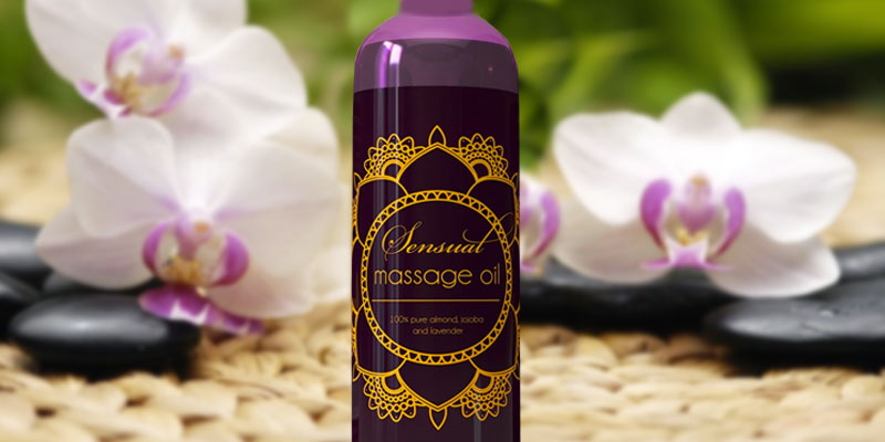 Honeydew Massage Oil with Pure Lavender Oil in the use - Bestadvisor